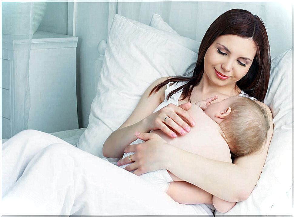 8 benefits of breastfeeding for mother and baby