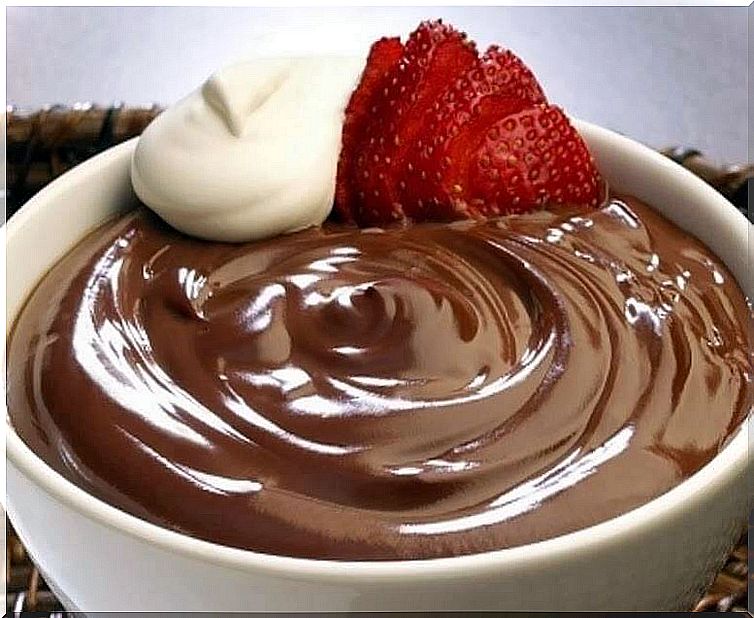 pudding, a chocolate dessert