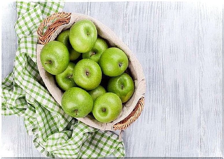 green apples